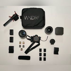 Fully Operational Sony Camera Kit. Powerful & Universal. Free accessories.